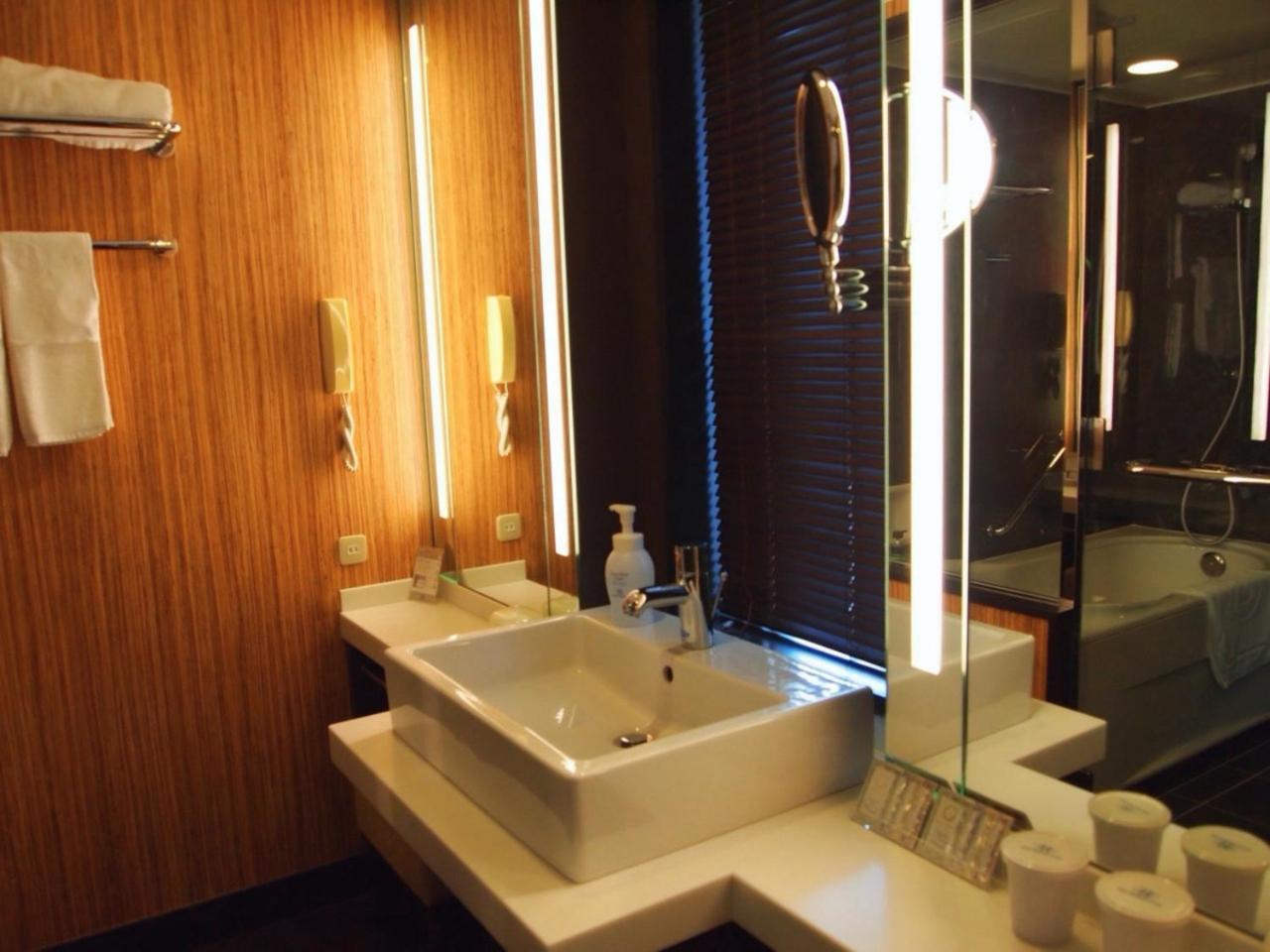 Hotel Monterey La Soeur