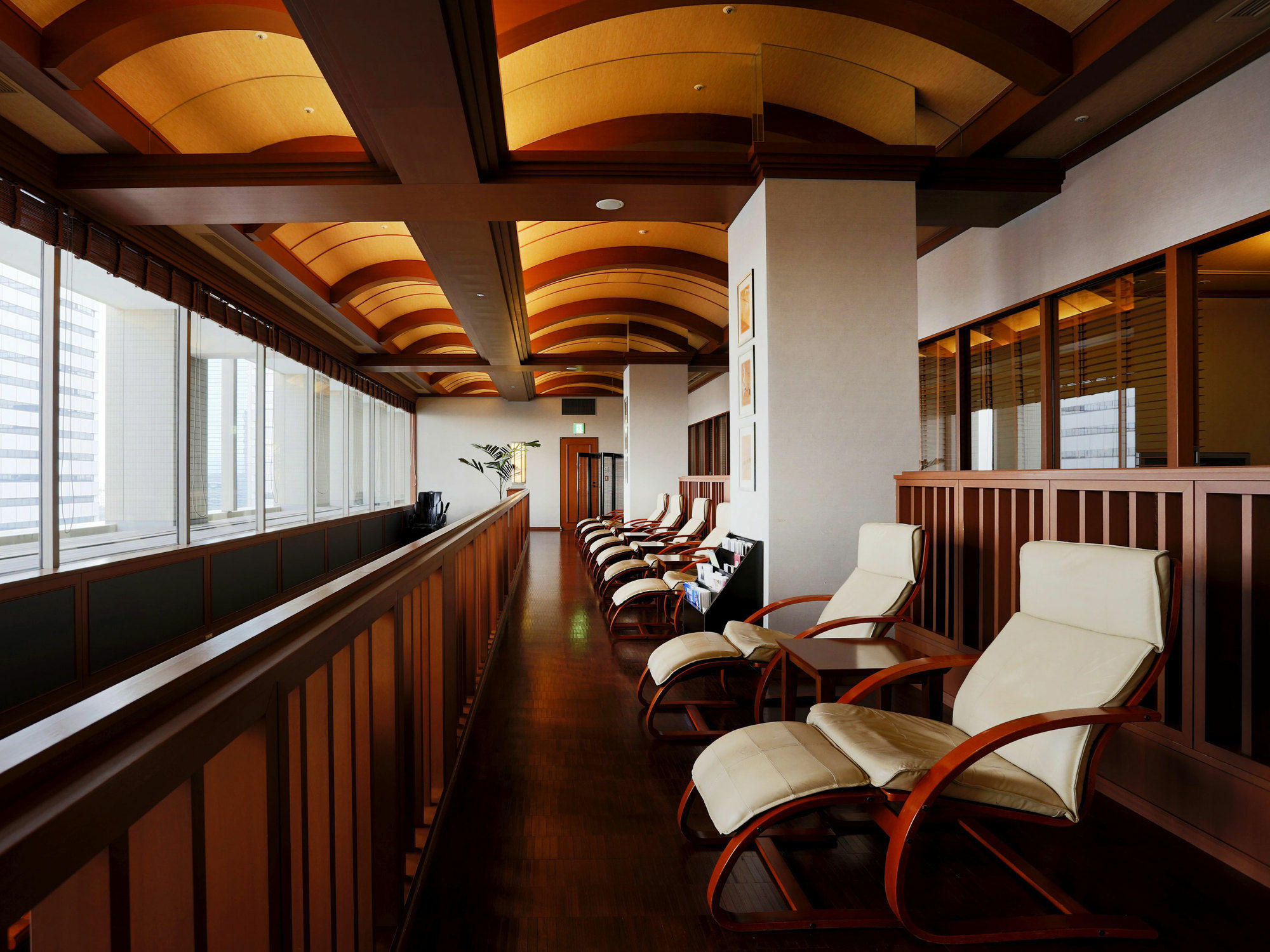 Monterey La Soeur 4* 大阪