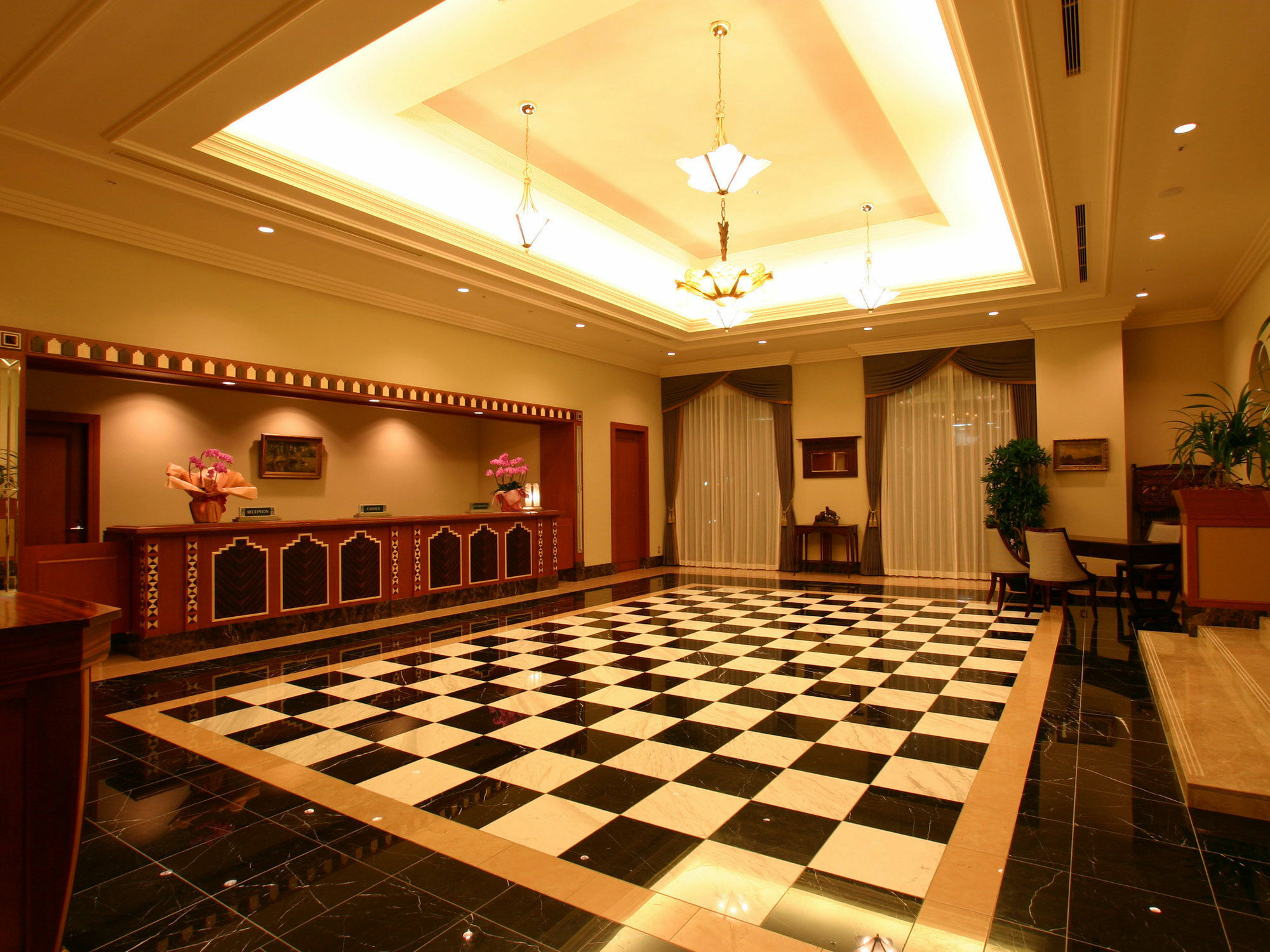 酒店 Monterey La Soeur 4*