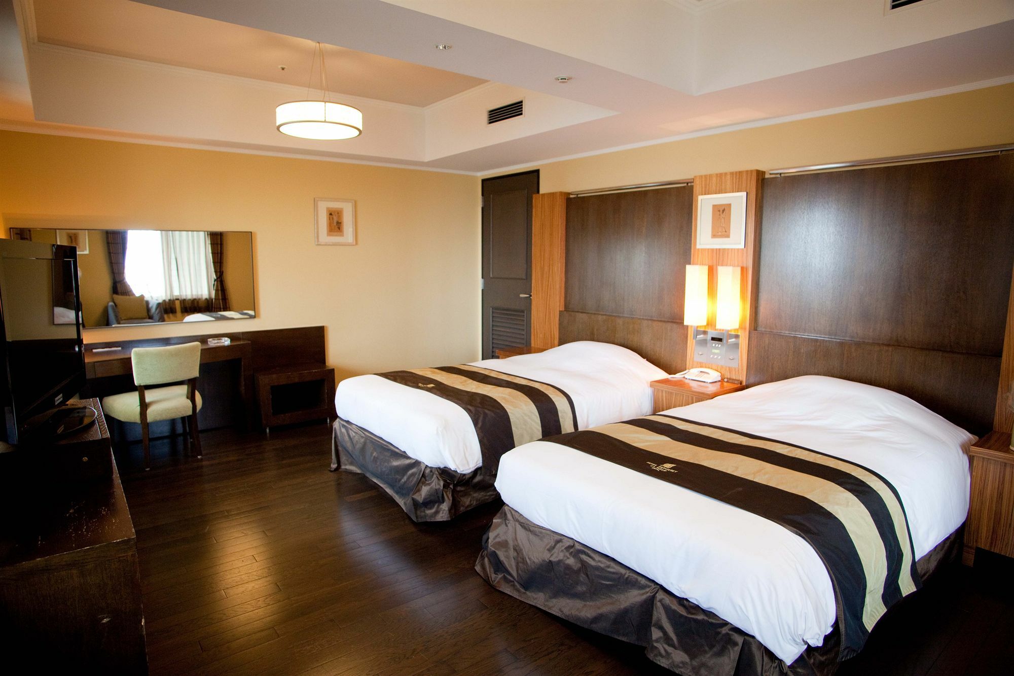 Monterey La Soeur 酒店 4*